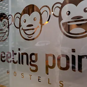  Hostel Meeting Point